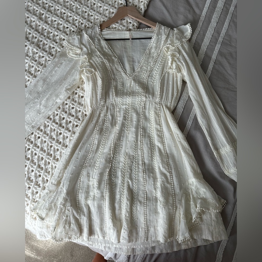 Free People White Ruched V-Neck Long Sleeve Dress
